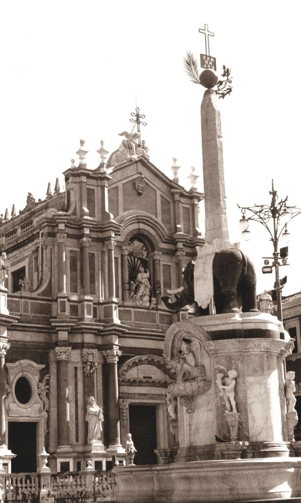 Suitecentralsolution Catania Exterior photo